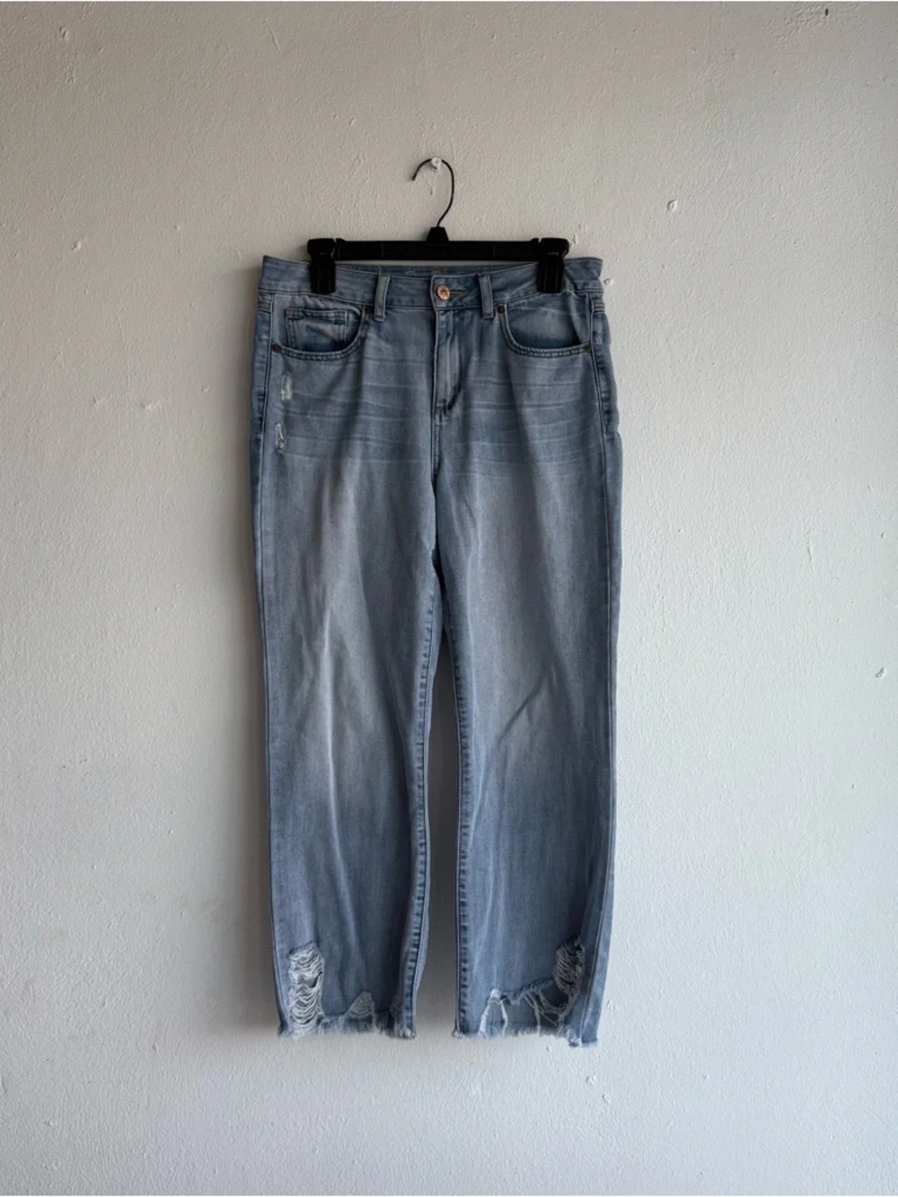 Rewash High‎ Rise Distressed Jeans Size 7 28 Cropped Raw Hem Light Wash Denim